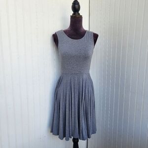 PARAPHRASE Fit & Flare Midi Gray Dress Women's Medium Very Comfy & Flowy Sz S